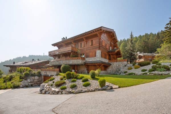 Élégance alpine au rez-de-chaussée - Jardin & terrasse privative 11