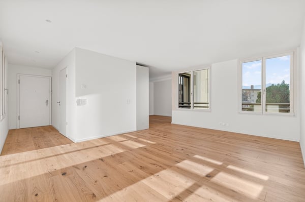 Rare ! Neuf, à l'écart des nuisances et en ville disponible de suite ! 2