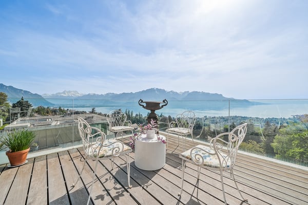EXCLUSIF - Un Bijou en Attique - Sale open to foreigner buyer 2