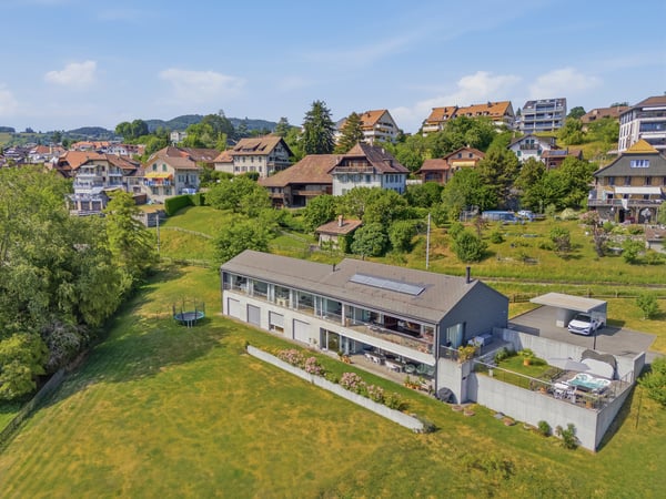 Superbe appartement de standing dans un secteur recherché de St-Légier 8