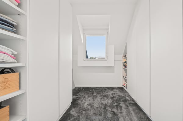 Superbe duplex alliant confort, vue lac et situation privilégiée 9