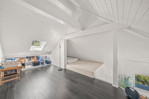 Superbe duplex alliant confort, vue lac et situation privilégiée 11