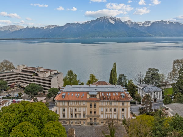 Élégant 2.5 pièces de standing situé à Montreux avec vue lac 8