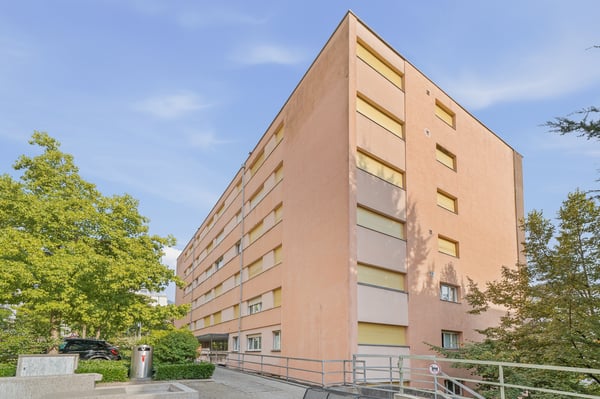 Charmant appartement de 2.5 pièces, lumineux et spacieux à Clarens 8