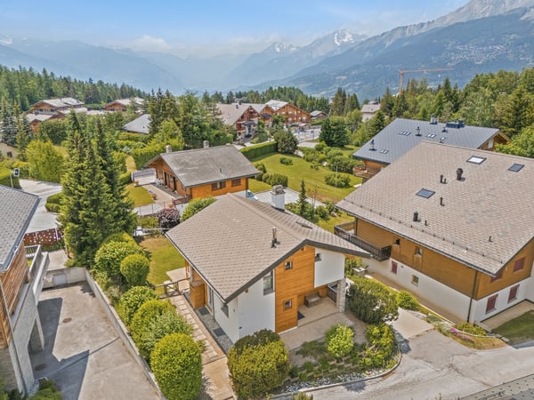 Rare ! Proche du golf - chalet traditionnel Disponible de suite 11