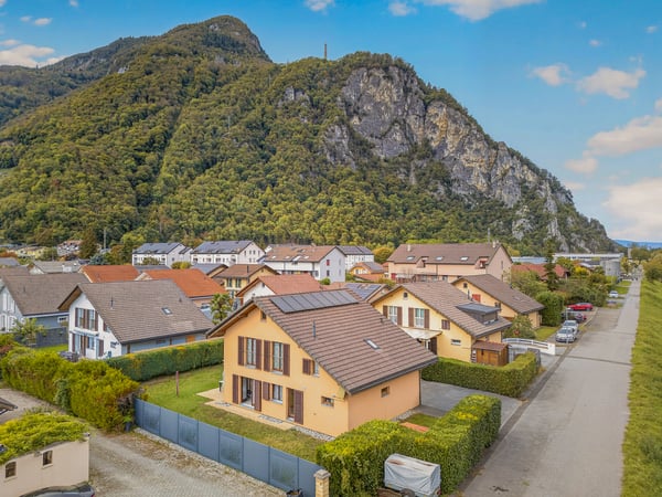 Superbe villa individuelle dans un quartier prisé à Vouvry 2