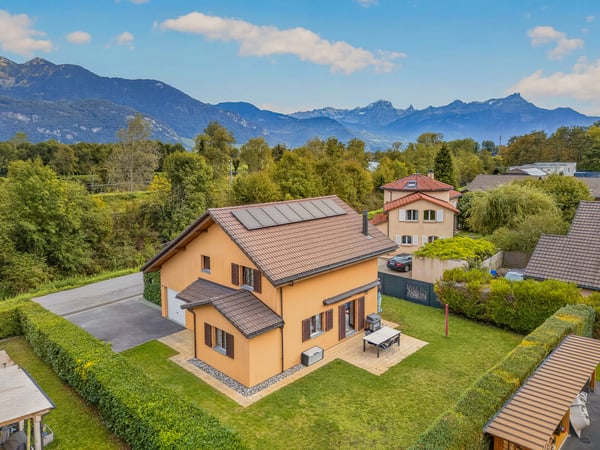 Superbe villa individuelle dans un quartier prisé à Vouvry 1