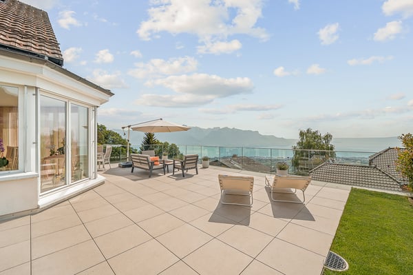 Villa d'architecte - un havre de paix dominant le lac Léman 2