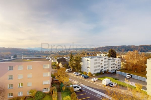 Attikawohnung mit traumhaftem Panorama und Gemeinschaftspool 5