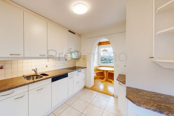 Attikawohnung mit traumhaftem Panorama und Gemeinschaftspool 8