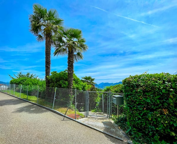 Vernate - Wunderschönes Baugrundstück mit freiem Blick und teilweisem Seeblick | Vernate - Magnifique terrain constructible avec vue dégagée et partielle sur le lac | Vernate - Splendido Terreno Edificabile con Vista Aperta e Parziale Lago | Vernate - Beautiful Building Plot with Open and Partial Lake Views 7