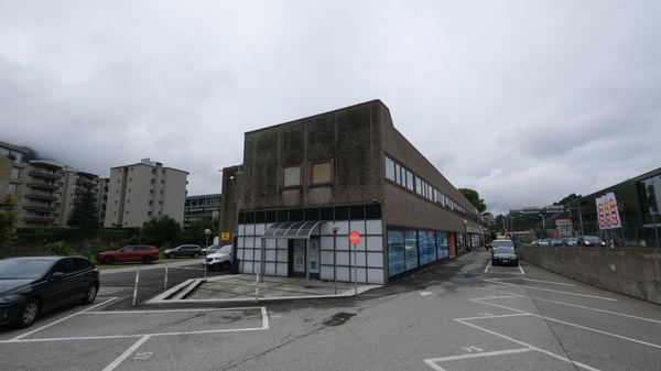 Gewerbefläche mit Mieteinnahmen - ausgezeichnete Immobilieninvestition 6