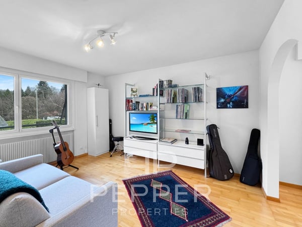 Écrin de verdure aux portes de Lausanne - Spacieuse maison individuelle rénovée 7