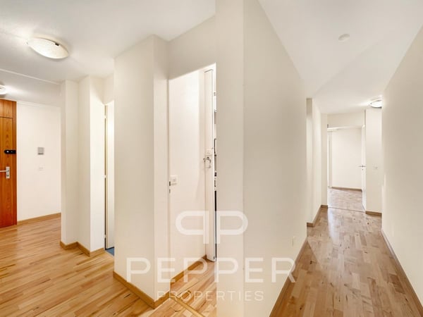 Vaste appartement en rez-de-jardin au coeur de Chailly 8