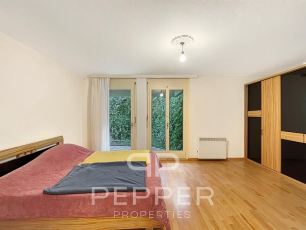 Vaste appartement en rez-de-jardin au coeur de Chailly 6