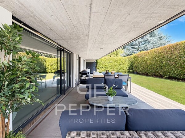 Splendide rez-de-jardin aux extérieurs remarquables 5