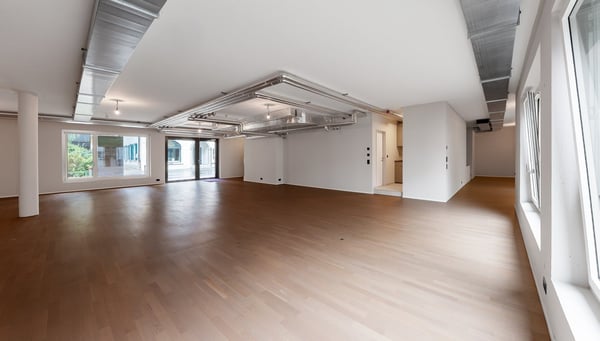 Moderner Gewerberaum in Brunnen - Vielseitig nutzbar 4