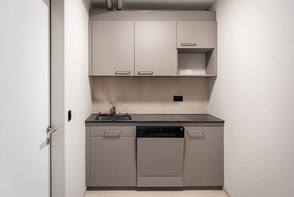 Moderner Gewerberaum in Brunnen - Vielseitig nutzbar 7