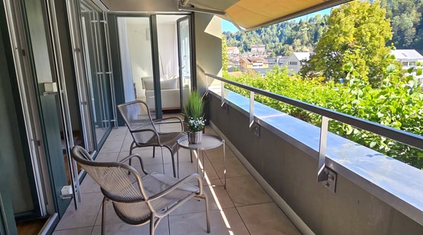 Ruhig und schön gelegene 4.5-Zimmer-Wohnung mit Weitsicht 12