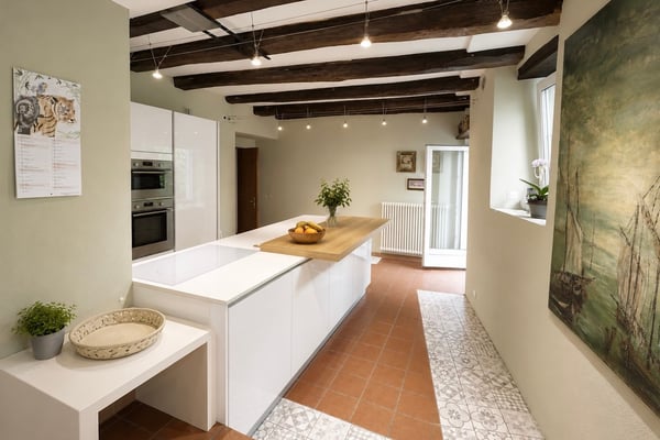 Elegante dimora storica con corte privata a Gentilino 1
