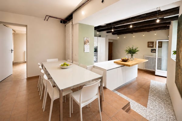 Elegante dimora storica con corte privata a Gentilino 8
