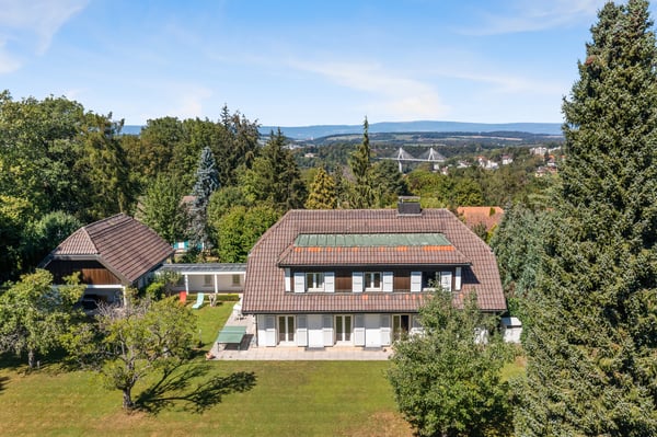 Propriété avec potentiel, cadre paisible et vue imprenable 5