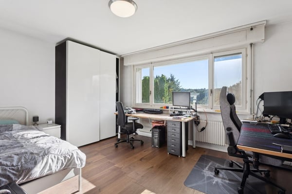 Villa à Fribourg avec vue imprenable sur la Sarine et la nature 9