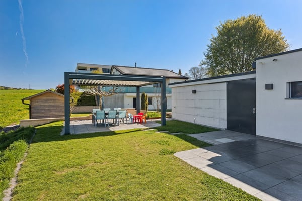 Villa Solaris - Élégance moderne baignée de lumière 6
