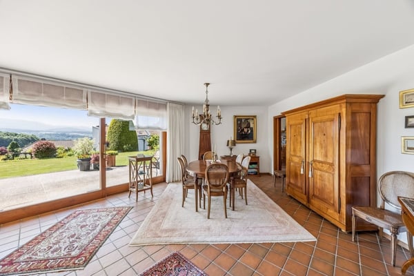 Élégante villa de prestige dans un quartier prisé à Villars-sur-Glâne 8
