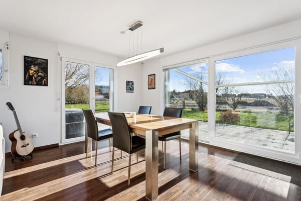 Spacieuse maison individuelle de 5.5 pièces à Domdidier 2