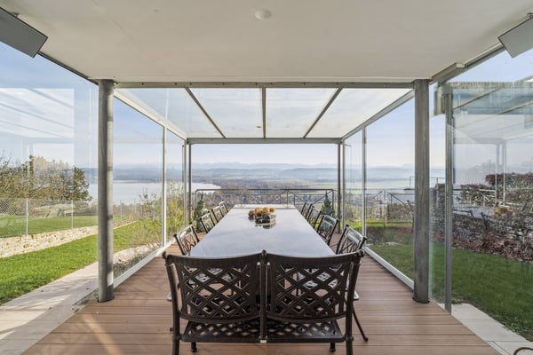 Propriété d'exception avec vue sur le lac à Bellerive 3