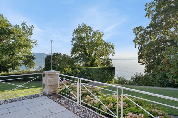 Lavaux : villa iconique, vue Léman et Alpes, domaine de près de 1.6 ha 10