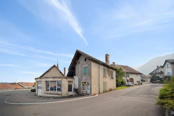 Ensemble immobilier à rénover au coeur de Baulmes, 2'934 m 6