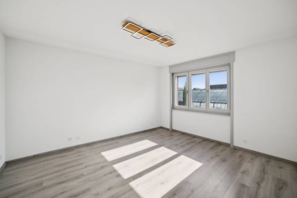 Ensemble immobilier deux appartements vendus en bloc 13