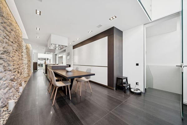 Luxe absolu et discrétion : ferme rénovée avec spa intérieur 6