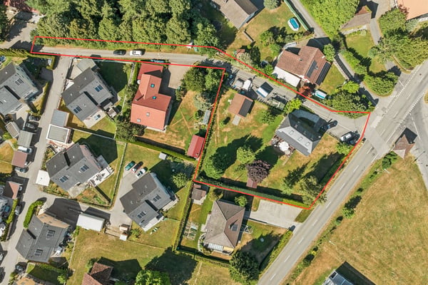 Villa individuelle sur terrain de 2'915 m², gains solaires importants 13
