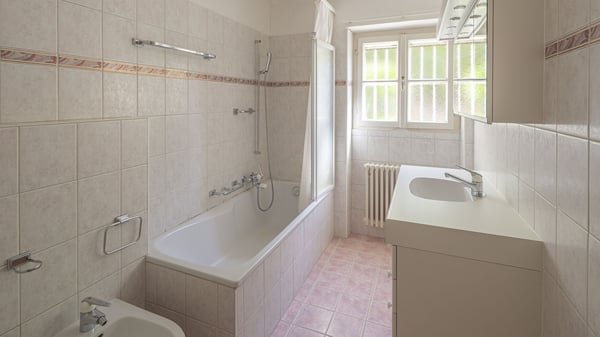 Casa bifamiliare con giardino e vista | Zweifamilienhaus mit Garten un 9
