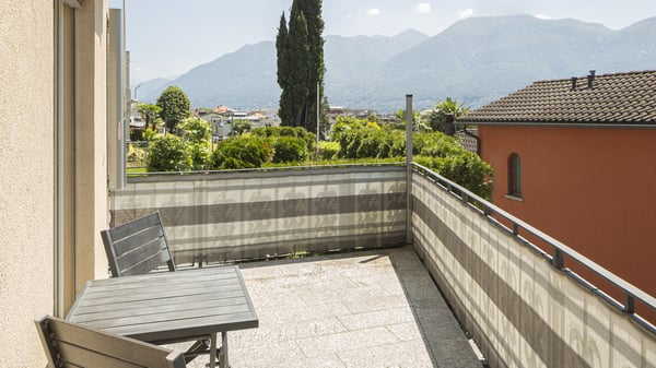 SPAZIO, COMFORT E VISTA SU LOCARNO | RAUM, KOMFORT UND AUSBLICK AUF LO 5