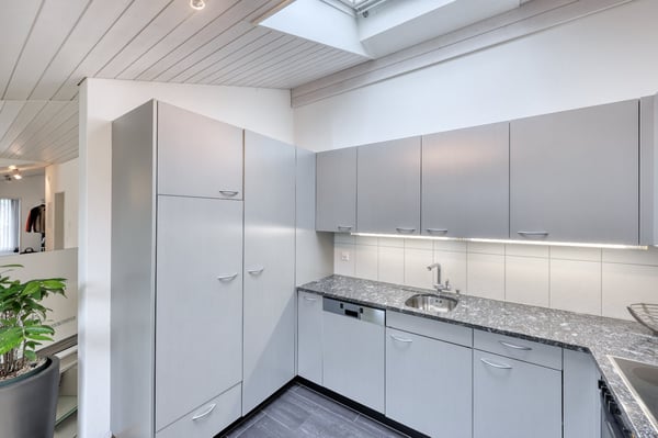 Attraktive Dachwohnung im Herzen von Zug zum Verkauf 9