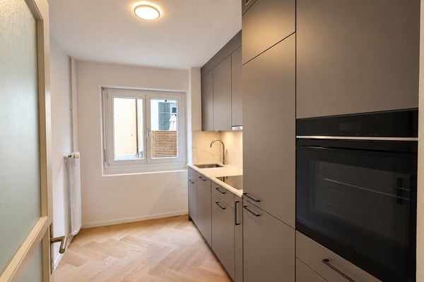 Hochwertig sanierte 2.5-Zimmer-Wohnung im Seefeld 4