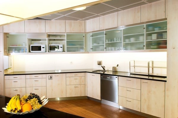 Grosszügige Gewerbefläche: für Büro, Fotostudio, Ausstellung, Verkauf... 2