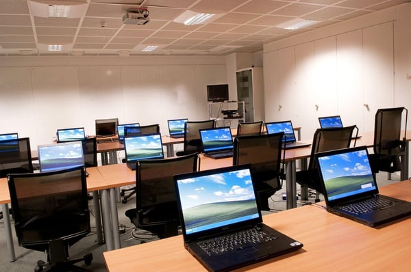 Grosszügige Gewerbefläche: für Büro, Fotostudio, Ausstellung, Verkauf... 8