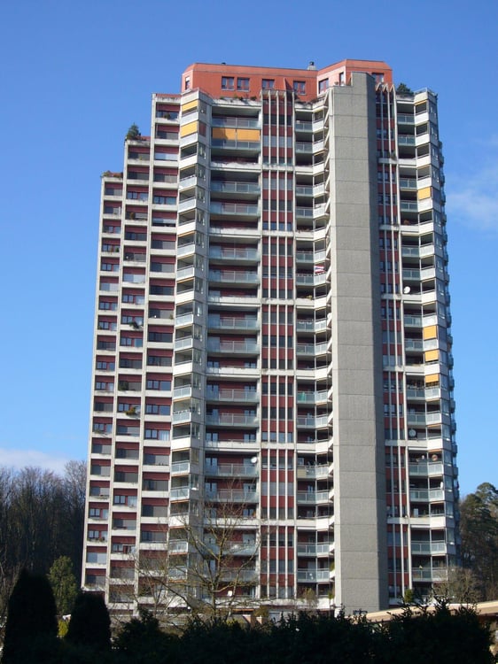 Fernsicht aus sanierter 1.5-Zimmerwohnung 9