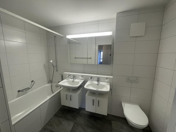 Familienfreundliche 5-Zimmerwohnung in Gümligen 11