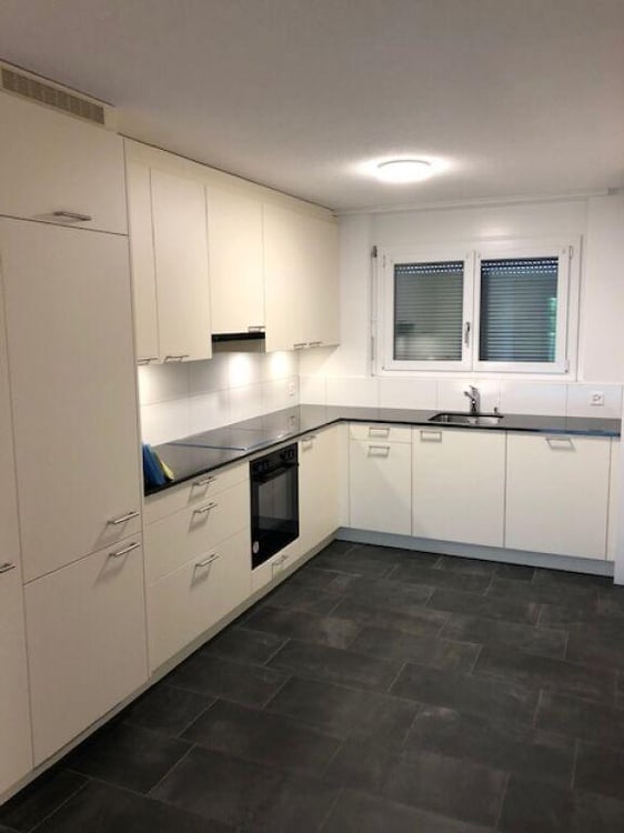 Kinderfreundliche 4.5 Zimmerwohnung in Worben 2