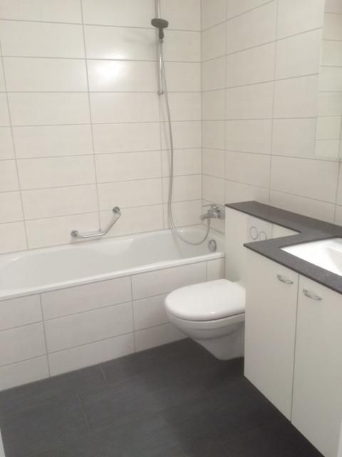 Grosszügige 2.5-Zimmerwohnung in Heimberg 8