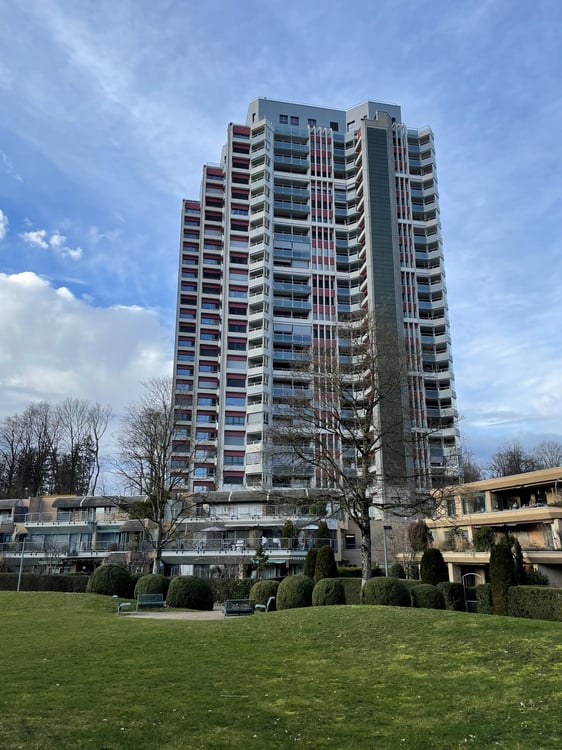 3.5-Zimmerwohnung mit Weitsicht im Holenackerquartier 8