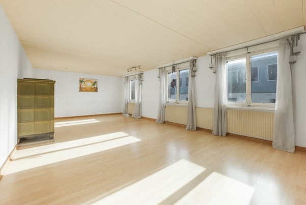 Grosszügiges 2.5-Zimmer-Einfamilienhaus mit viel Platz für die ganze Familie in Haag 9