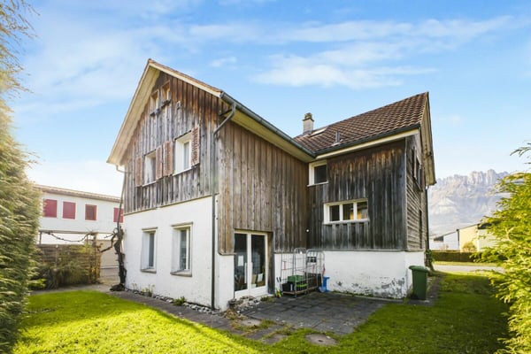 Grosszügiges 2.5-Zimmer-Einfamilienhaus mit viel Platz für die ganze Familie in Haag 2