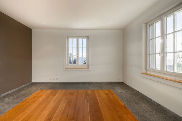 Einfamilienhaus mit separater Einliegerwohnung an exklusiver Lage mit Aussicht über Zürich 8